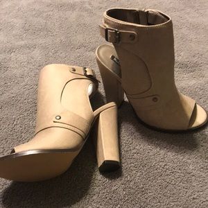 Women’s Michael Antonio Size 7.5 Open Toe Heels